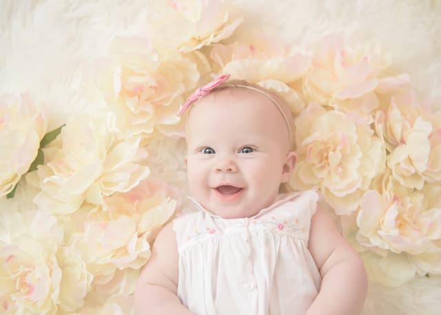 Newborn Photo Retouching Portfolio, photo 4