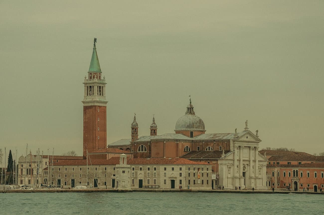 One cloudy day in Venice - 12