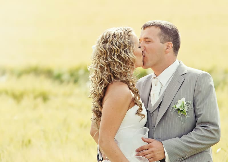 Natural Wedding Photo Retouching