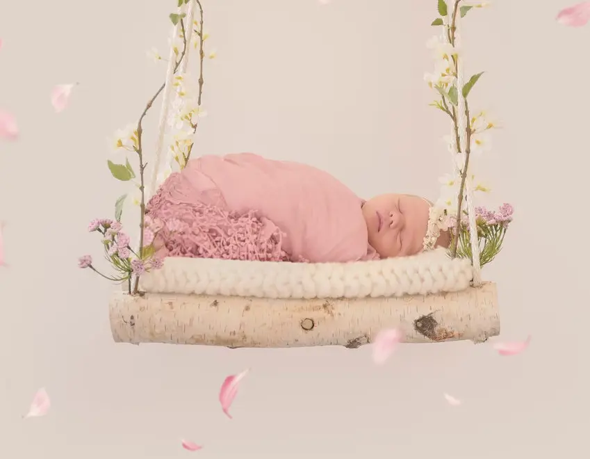 How to prepare your baby for a newborn photoshoot. A stress free guide for parents